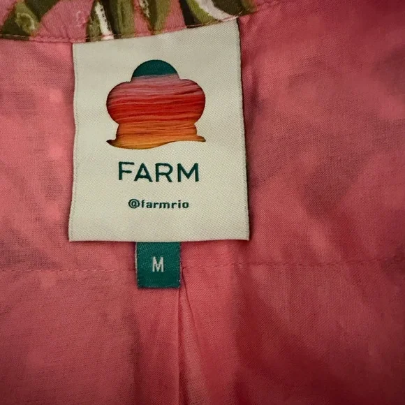 FARM Rio Aura Peasant Dress. Pink floral size medium. Size Medium